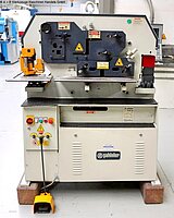 SAHINLER HKM 60, Metallbearbeitungsmaschinen, Blechbearbeitung / Scheren / Biegen / Richten, Profilstahlschere