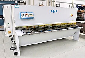EHT TSS 4-30, Metallbearbeitungsmaschinen, Blechbearbeitung / Scheren / Biegen / Richten, Tafelschere - hydraulisch